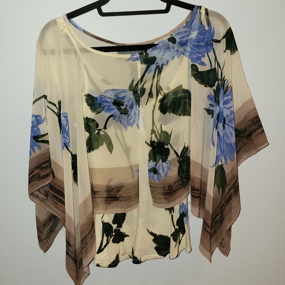 Anthropologie Tiny floral flowing top - Picture 4 of 7